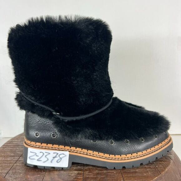 Sam Edelman Boots Women's Size 7.5 Blanche Black Leather Faux Fur Pom Pom Ankle - Picture 9 of 15